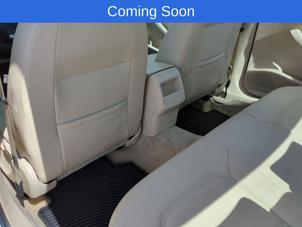 Thumbnail: 2012 Volkswagen Passat - 13