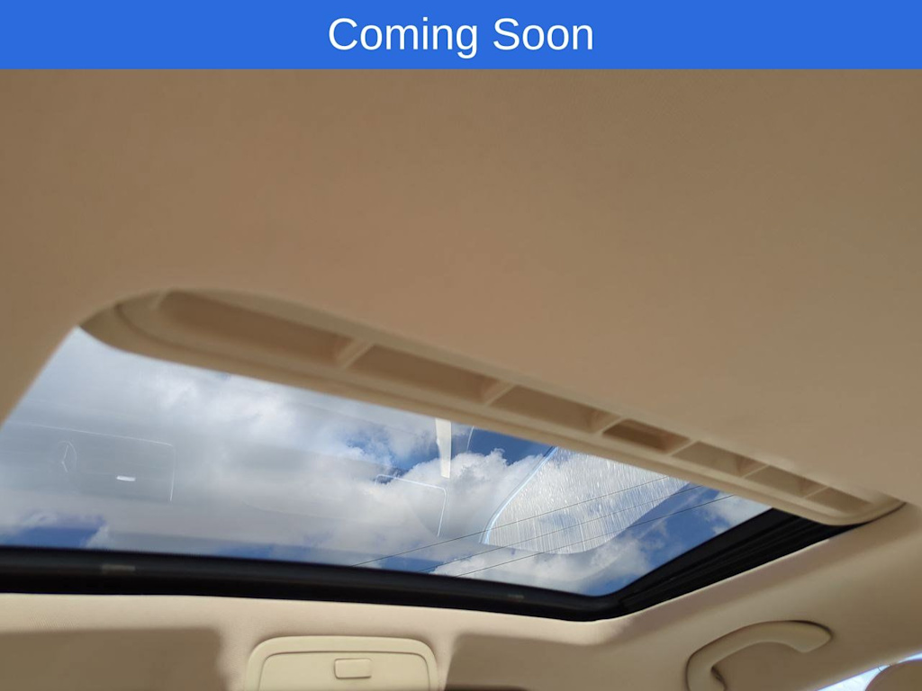 Thumbnail: 2012 Volkswagen Passat - 25