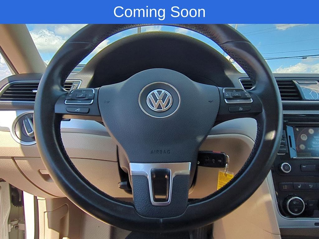 Thumbnail: 2012 Volkswagen Passat - 14