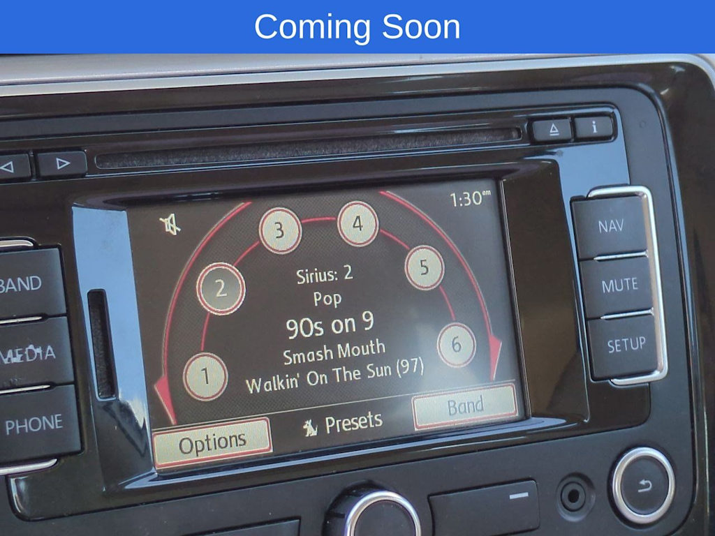 Thumbnail: 2012 Volkswagen Passat - 15