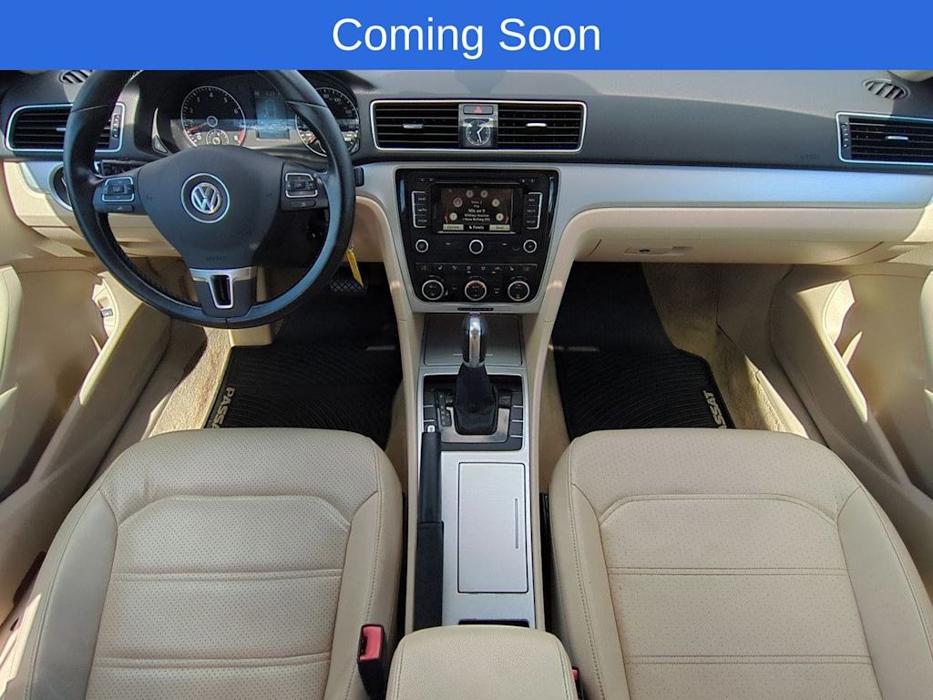 Thumbnail: 2012 Volkswagen Passat - 10