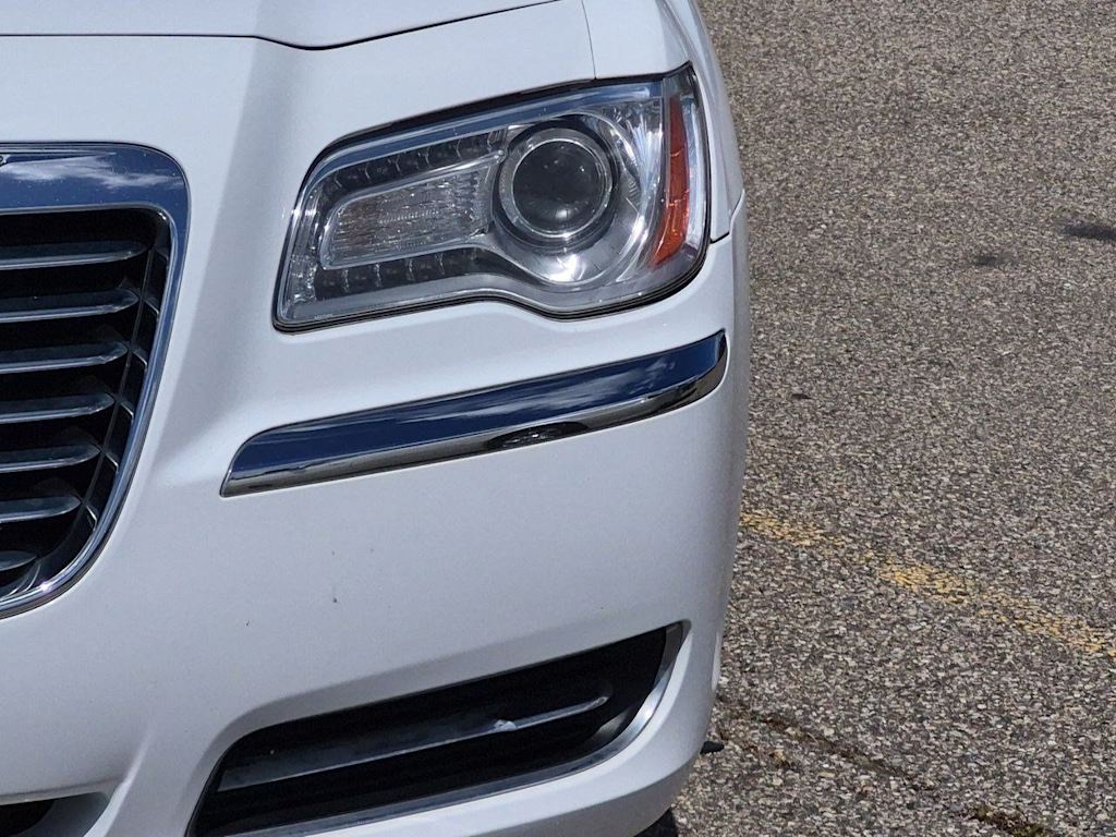 Thumbnail: 2014 Chrysler 300 - 22