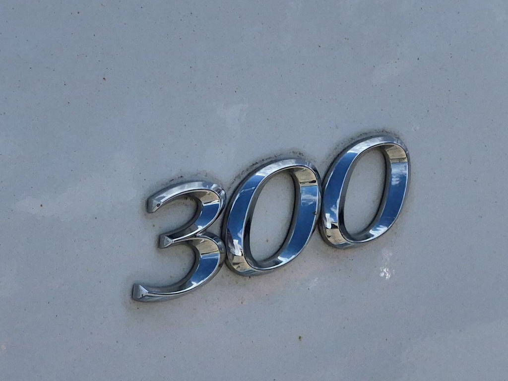 Thumbnail: 2014 Chrysler 300 - 23