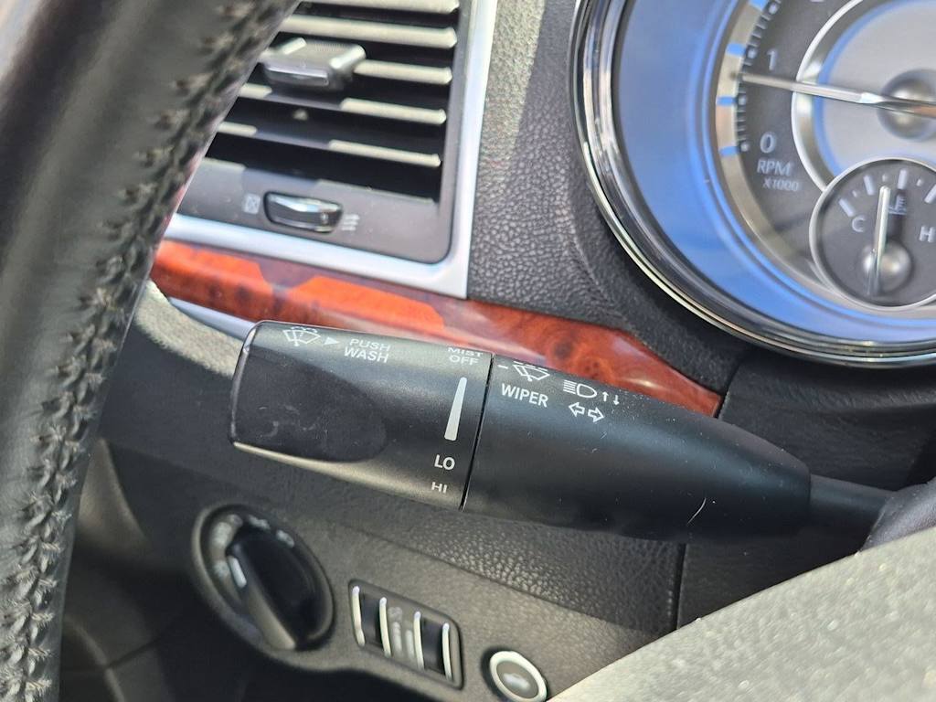 Thumbnail: 2014 Chrysler 300 - 16