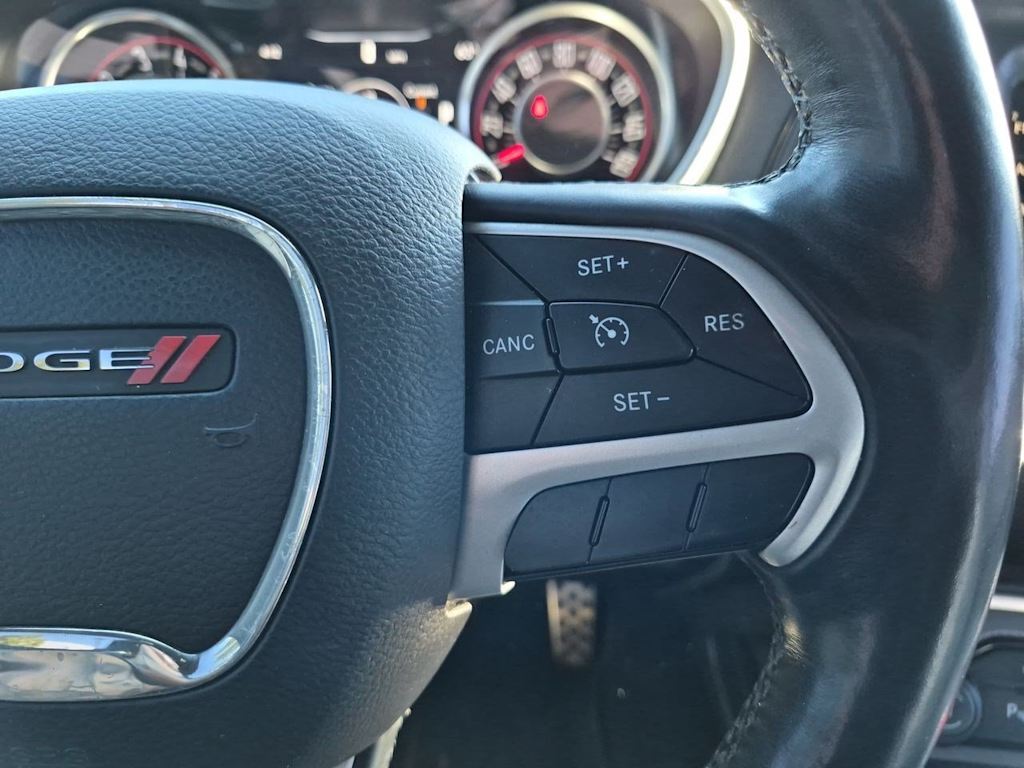 Thumbnail: 2015 Dodge Challenger - 28