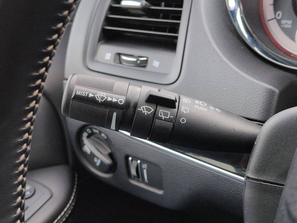 Thumbnail: 2019 Dodge Grand Caravan - 16