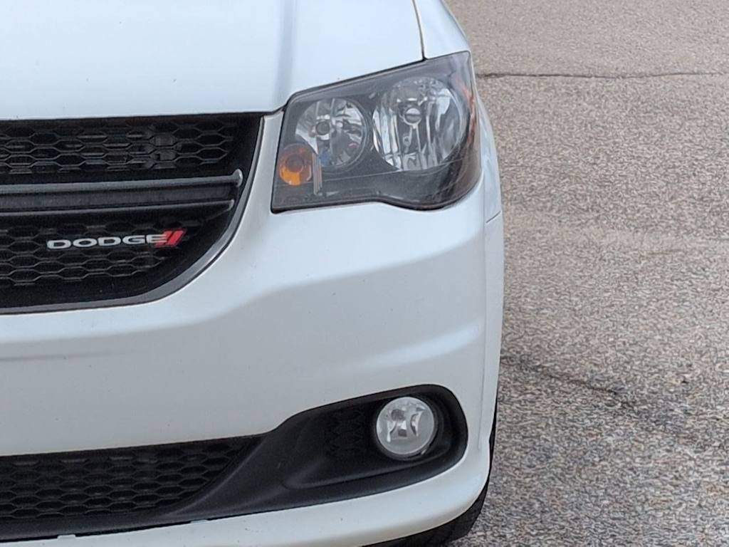 Thumbnail: 2019 Dodge Grand Caravan - 23