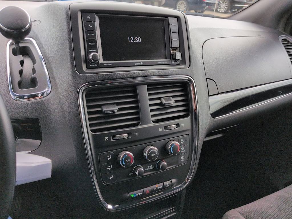 Thumbnail: 2019 Dodge Grand Caravan - 15