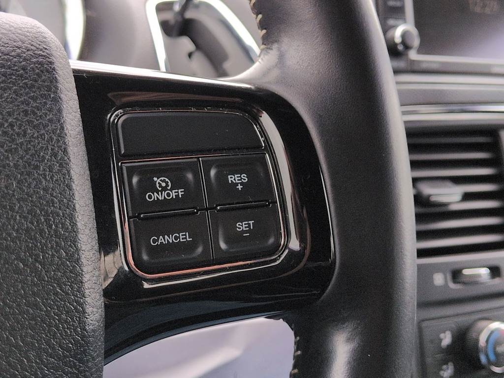 Thumbnail: 2019 Dodge Grand Caravan - 30