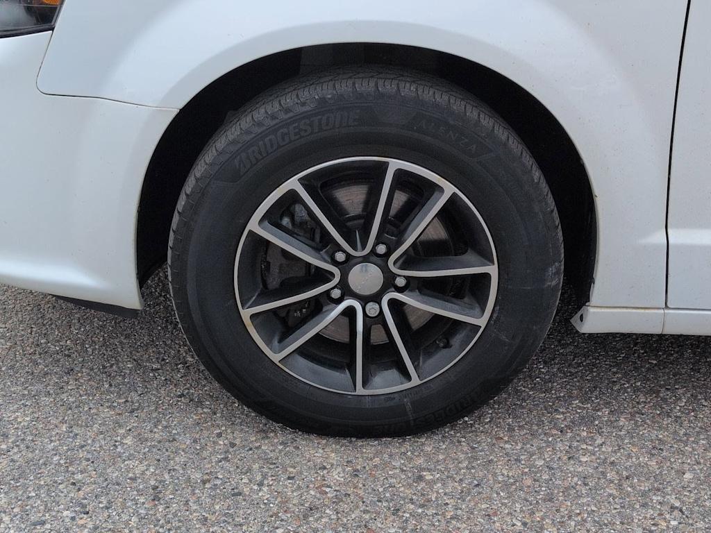 Thumbnail: 2019 Dodge Grand Caravan - 8
