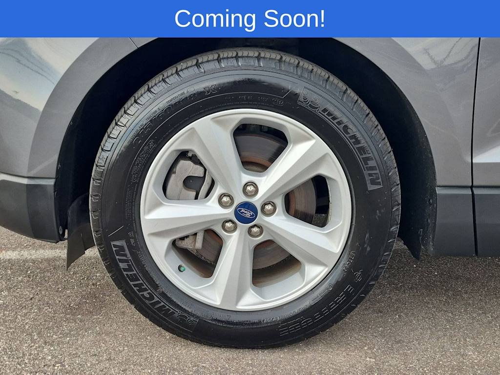 Thumbnail: 2021 Ford Edge - 4