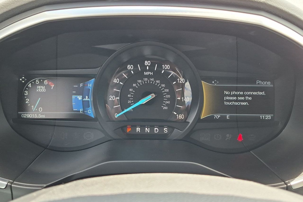 Thumbnail: 2018 Ford Edge - 17