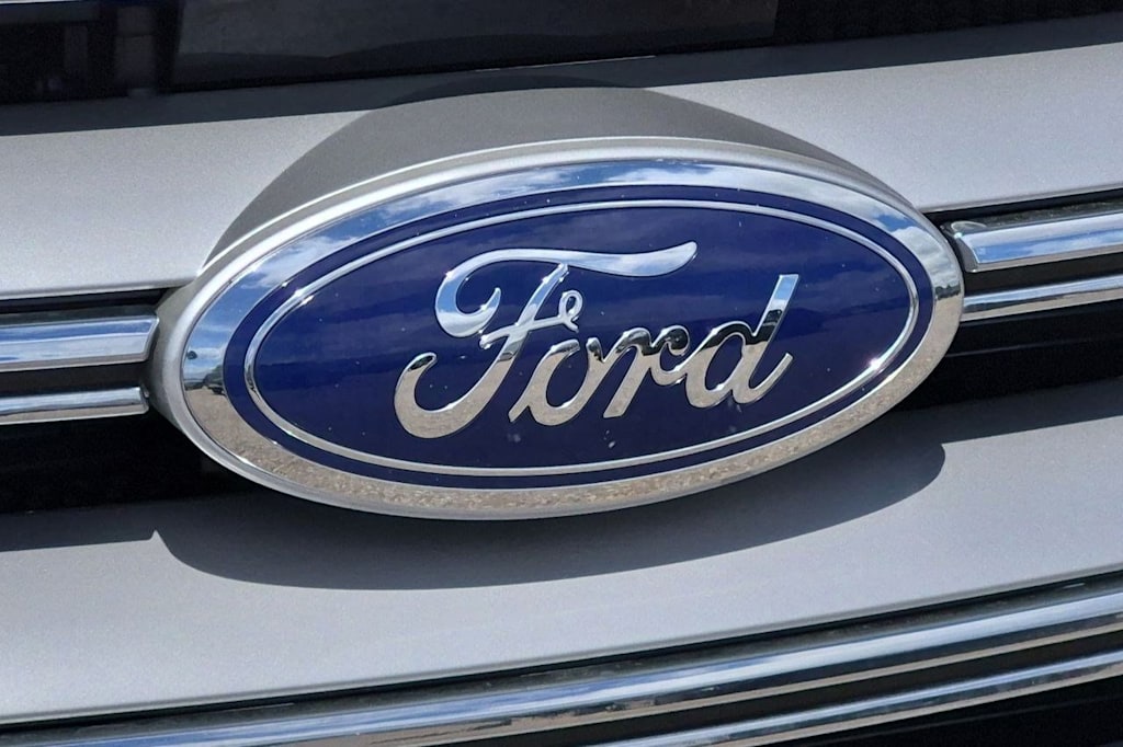 Thumbnail: 2018 Ford Edge - 7