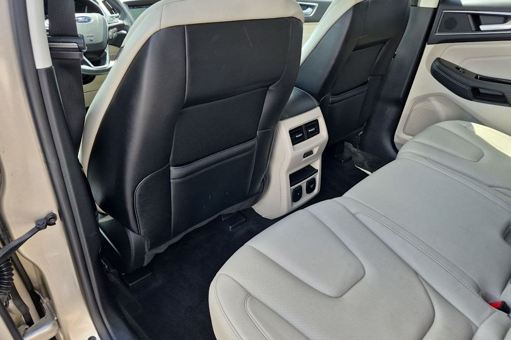 Thumbnail: 2018 Ford Edge - 13