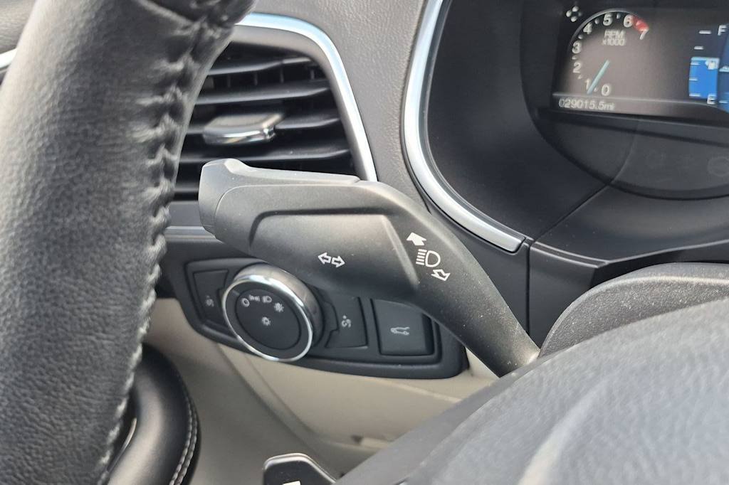 Thumbnail: 2018 Ford Edge - 16