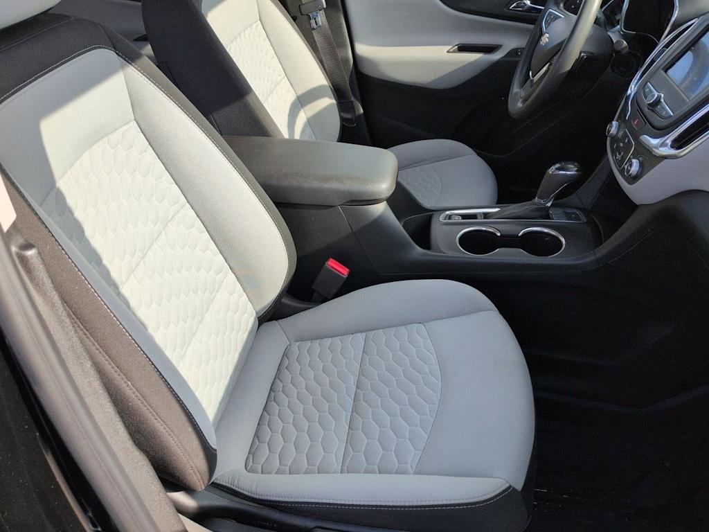 Thumbnail: 2020 Chevrolet Equinox - 27