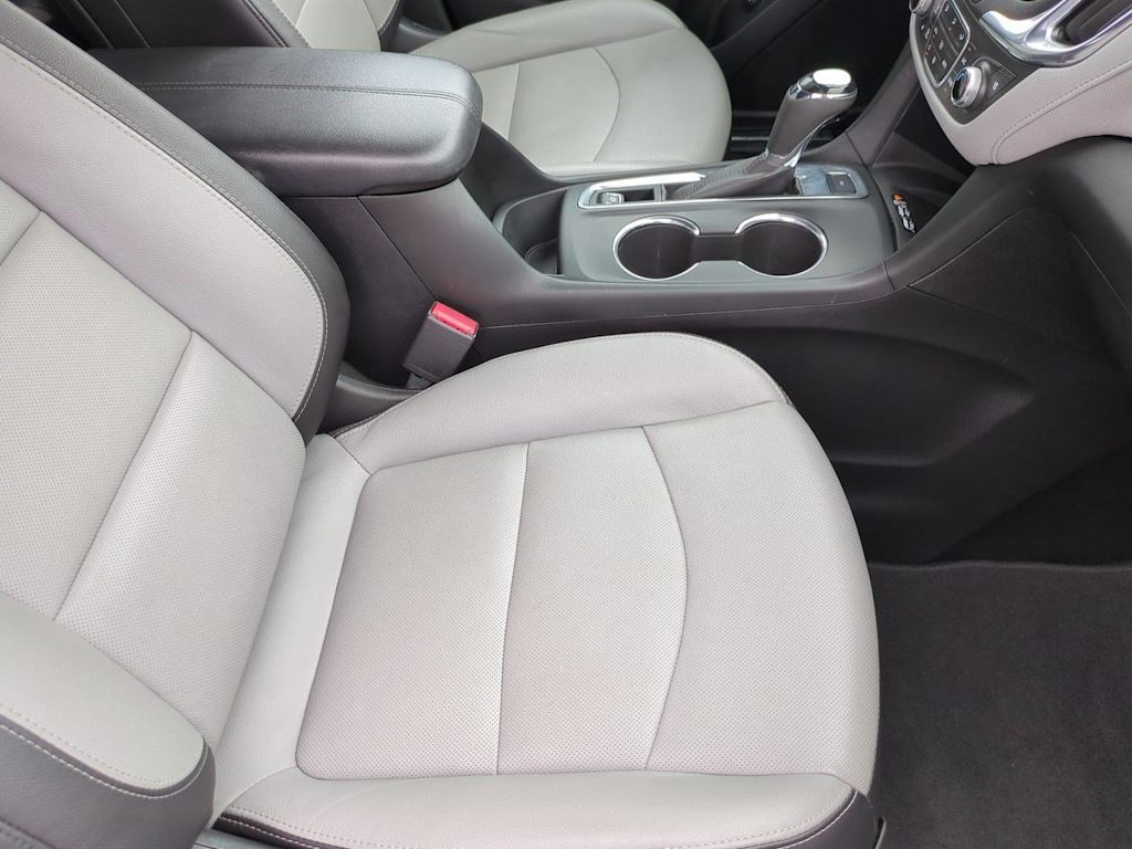 Thumbnail: 2020 Chevrolet Equinox - 28