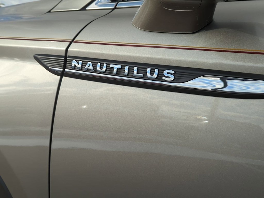 2023 Lincoln Nautilus Reserve 20