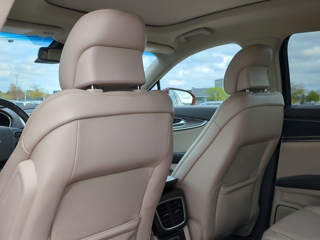 Thumbnail: 2016 Lincoln MKX - 12