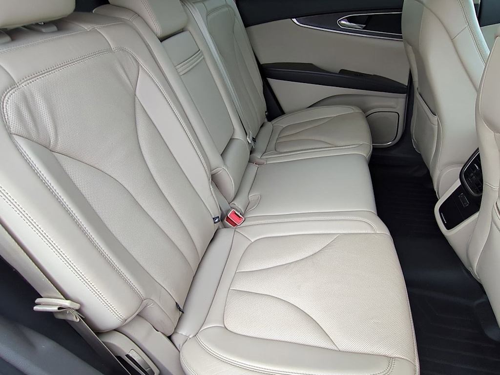 Thumbnail: 2016 Lincoln MKX - 26