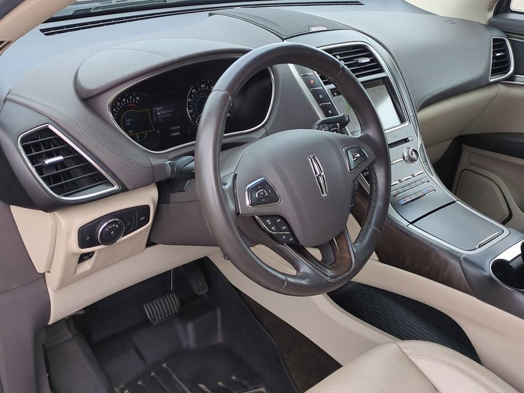 Thumbnail: 2016 Lincoln MKX - 2