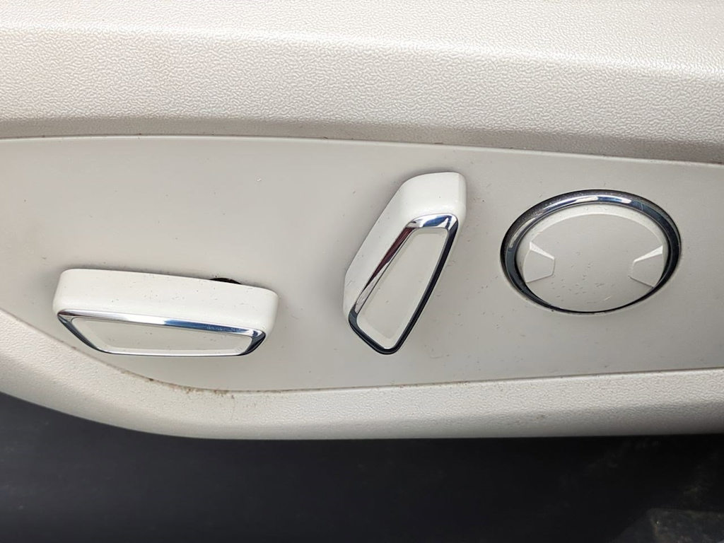 Thumbnail: 2016 Lincoln MKX - 24