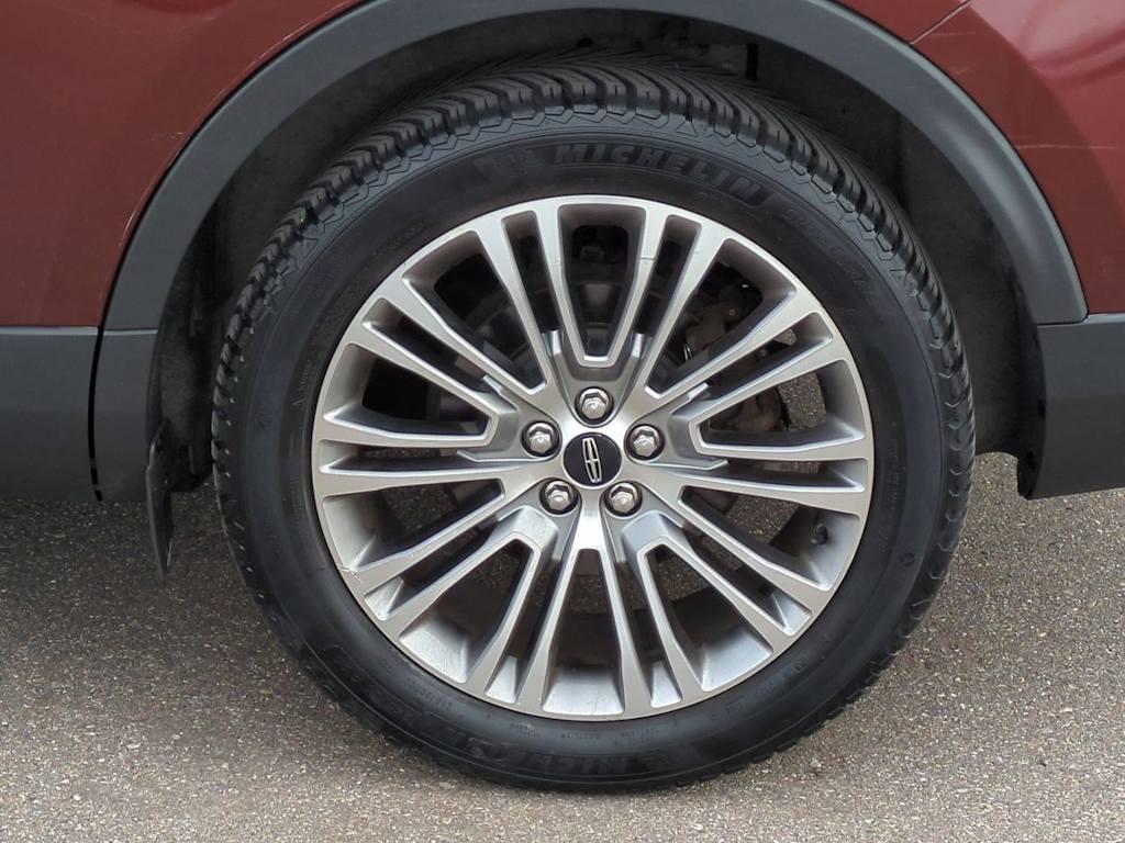 Thumbnail: 2016 Lincoln MKX - 8