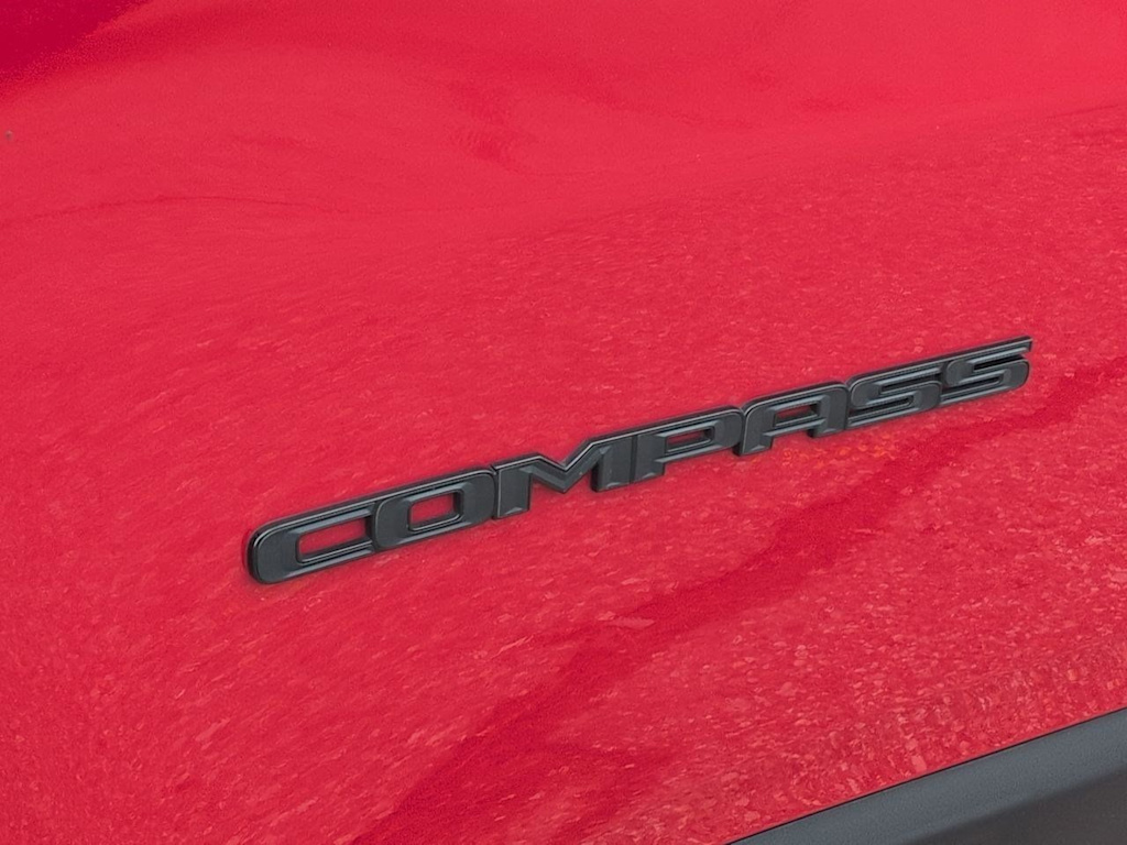 Thumbnail: 2021 Jeep Compass - 25