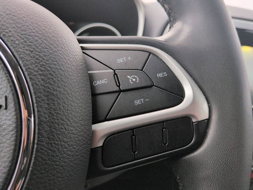 Thumbnail: 2021 Jeep Compass - 30