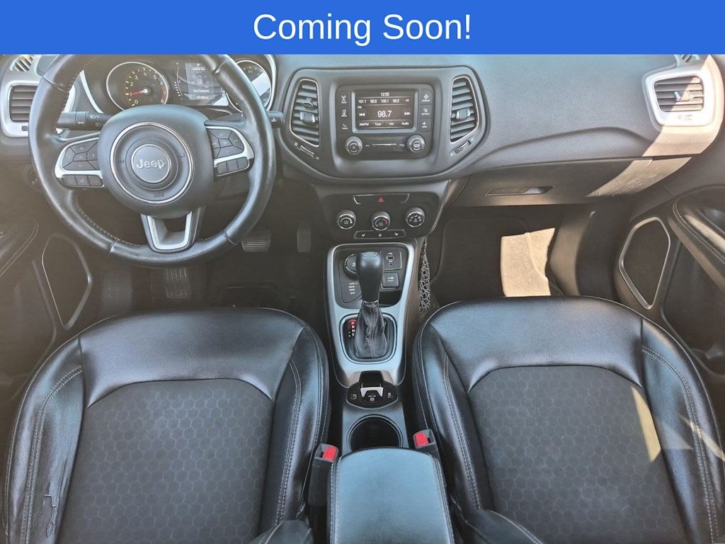Thumbnail: 2017 Jeep Compass - 10