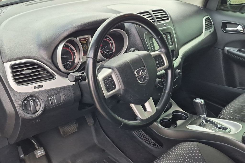 Thumbnail: 2020 Dodge Journey - 2