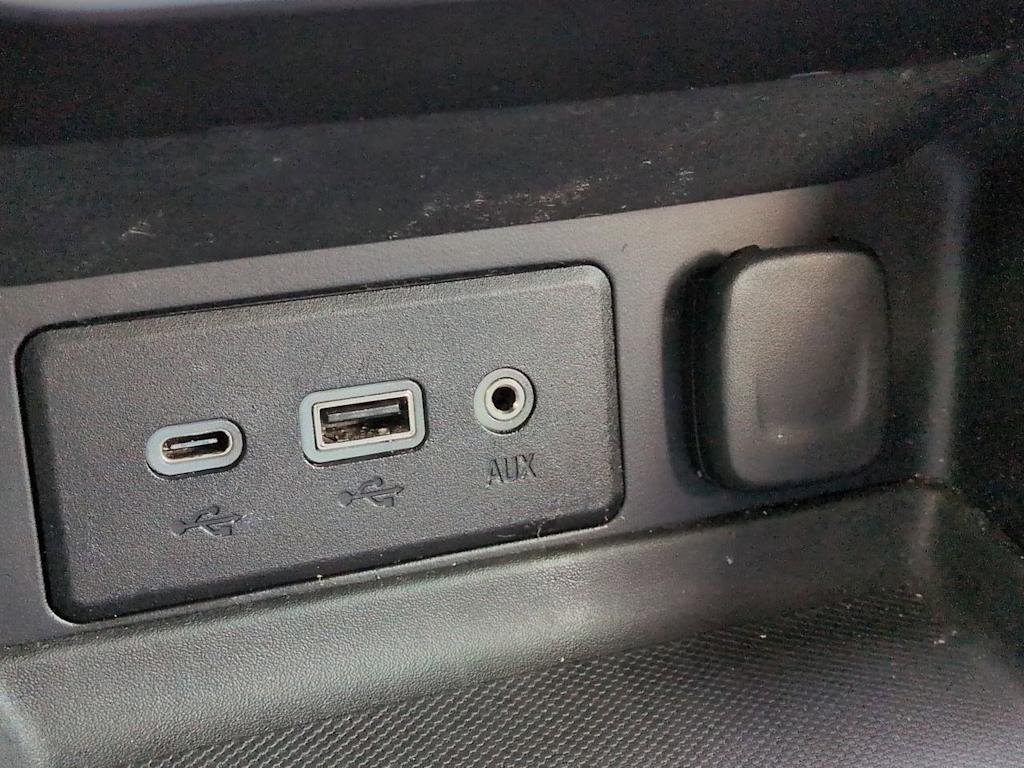 Thumbnail: 2021 GMC Terrain - 32