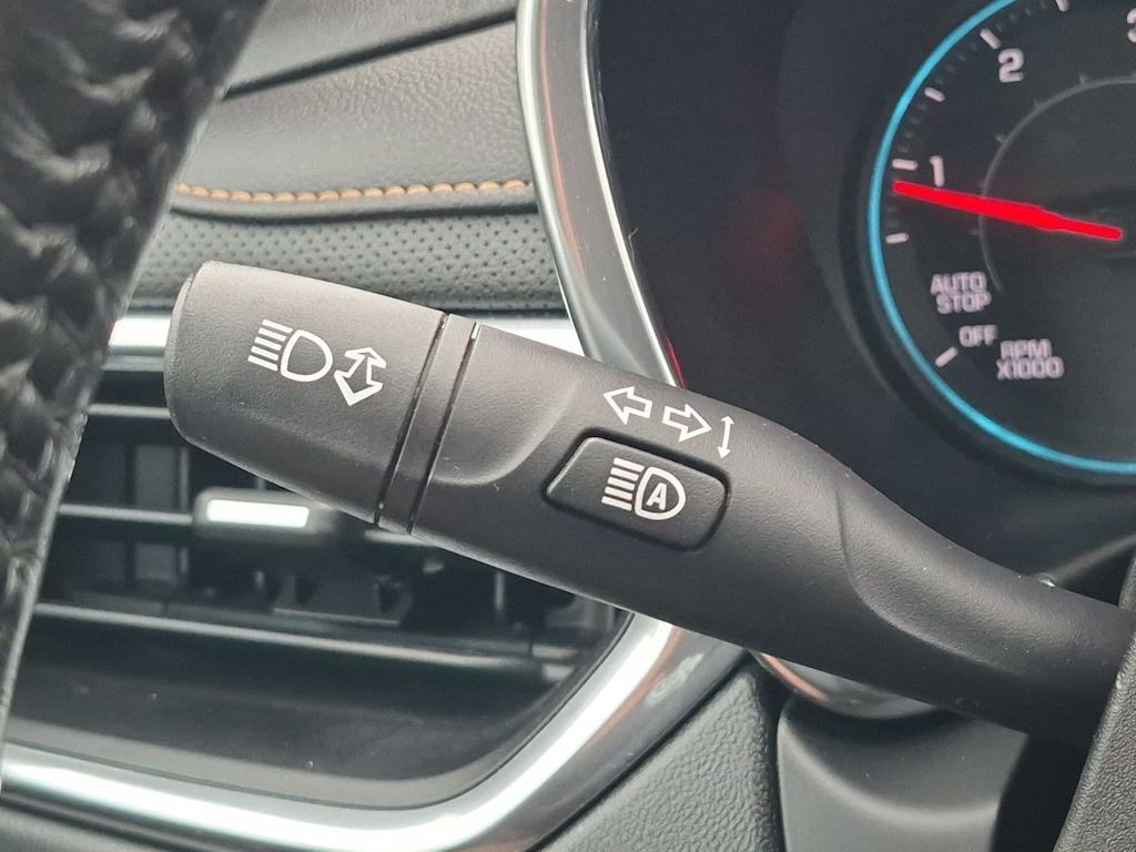 Thumbnail: 2018 Chevrolet Equinox - 17