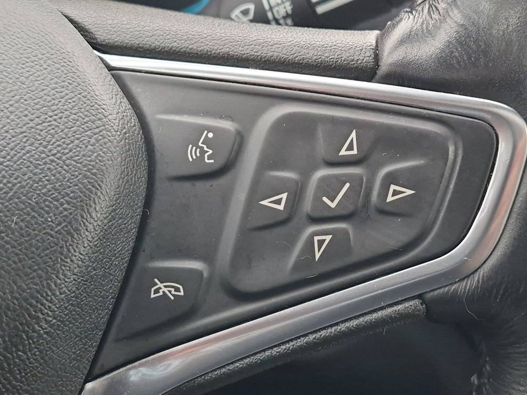 Thumbnail: 2018 Chevrolet Equinox - 33