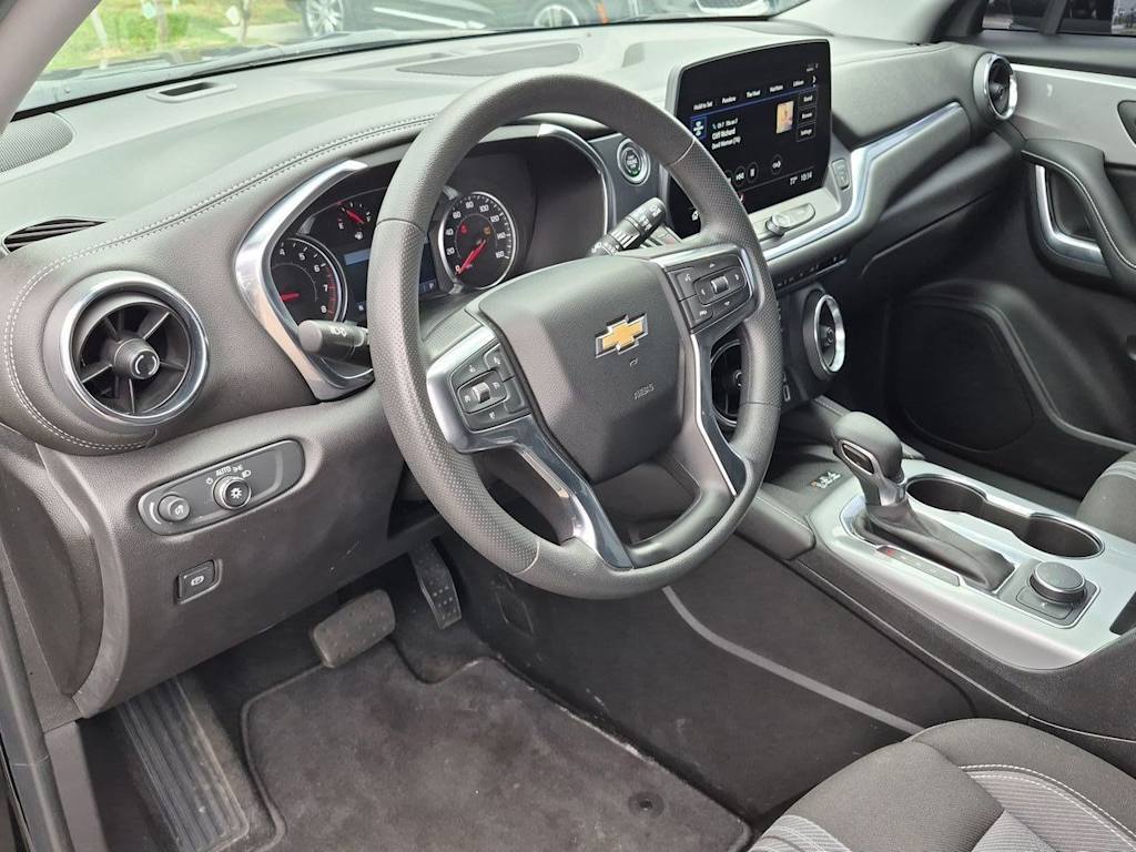 Thumbnail: 2023 Chevrolet Blazer - 2