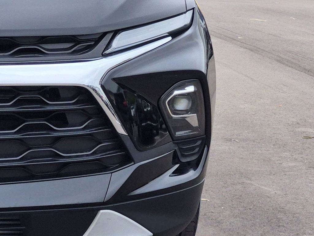 Thumbnail: 2023 Chevrolet Blazer - 23