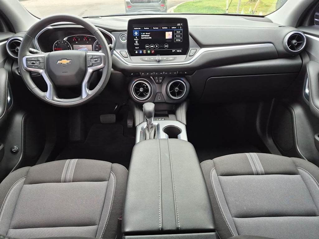 Thumbnail: 2023 Chevrolet Blazer - 10