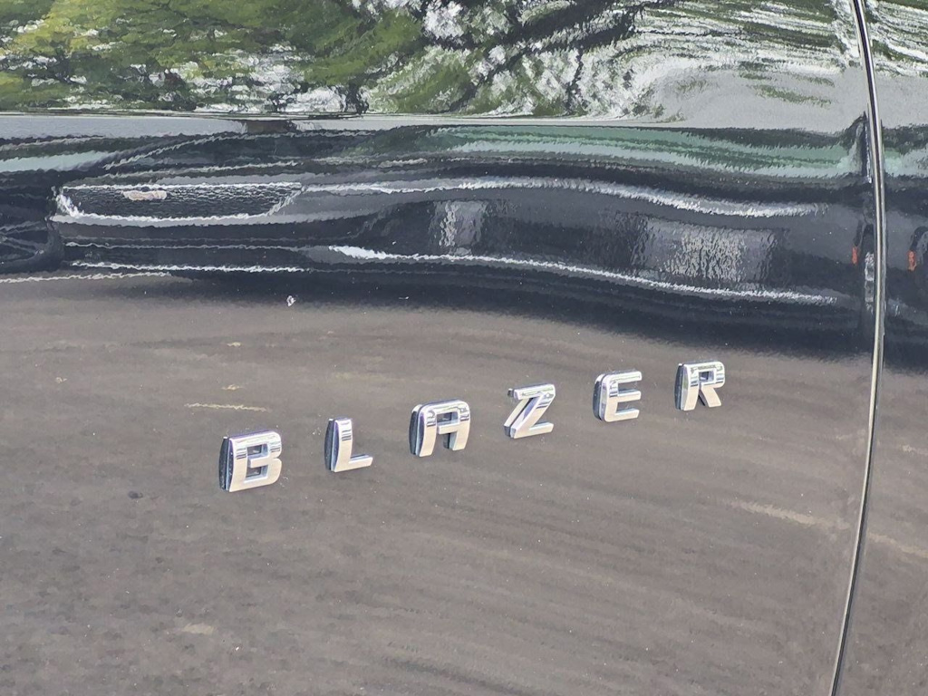 Thumbnail: 2023 Chevrolet Blazer - 24
