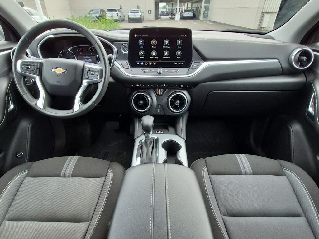 Thumbnail: 2023 Chevrolet Blazer - 10
