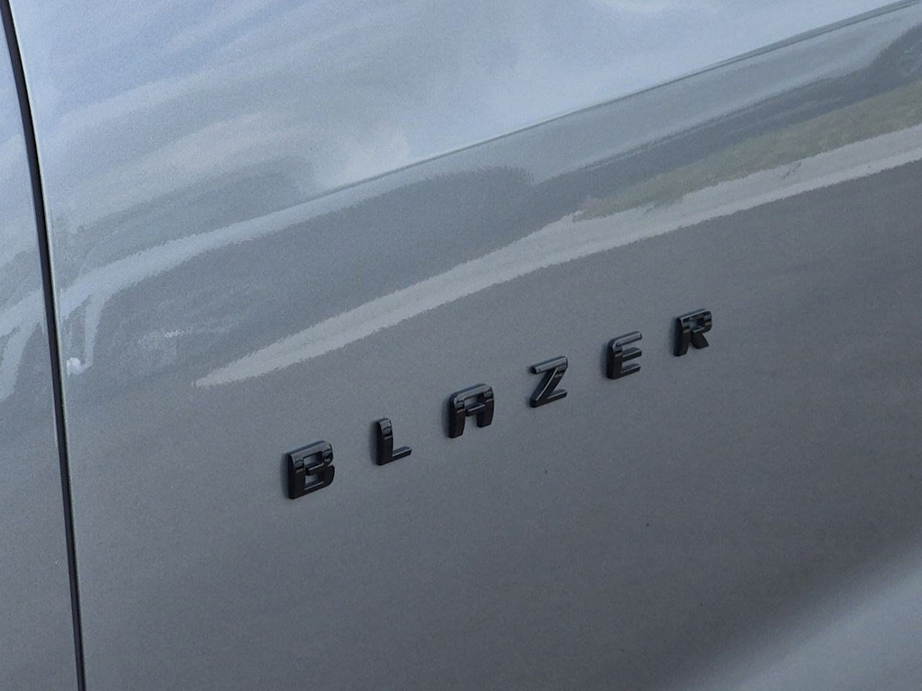 Thumbnail: 2023 Chevrolet Blazer - 24