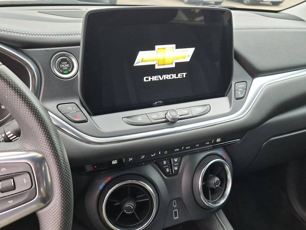Thumbnail: 2023 Chevrolet Blazer - 15