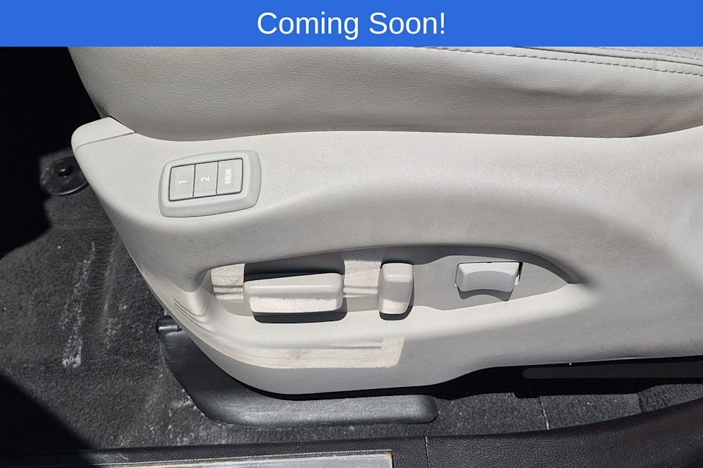 Thumbnail: 2016 Cadillac SRX - 24