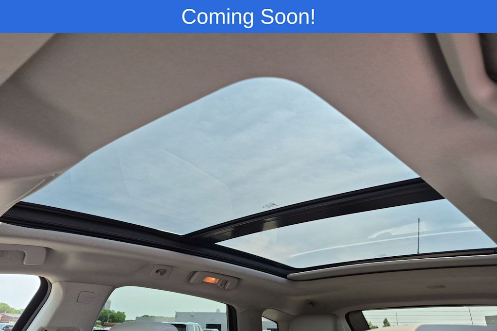 Thumbnail: 2015 Cadillac SRX - 25
