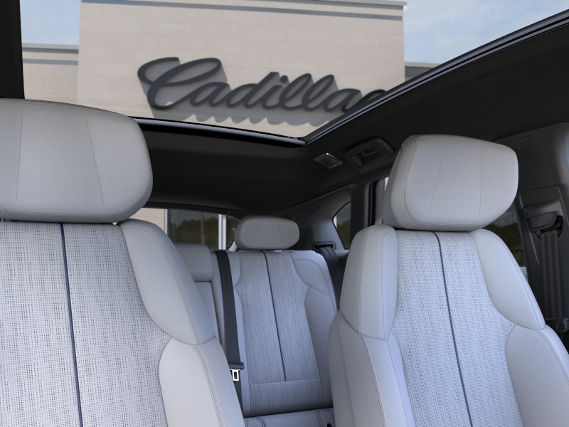 Thumbnail: 2027 Cadillac Optiq - 6