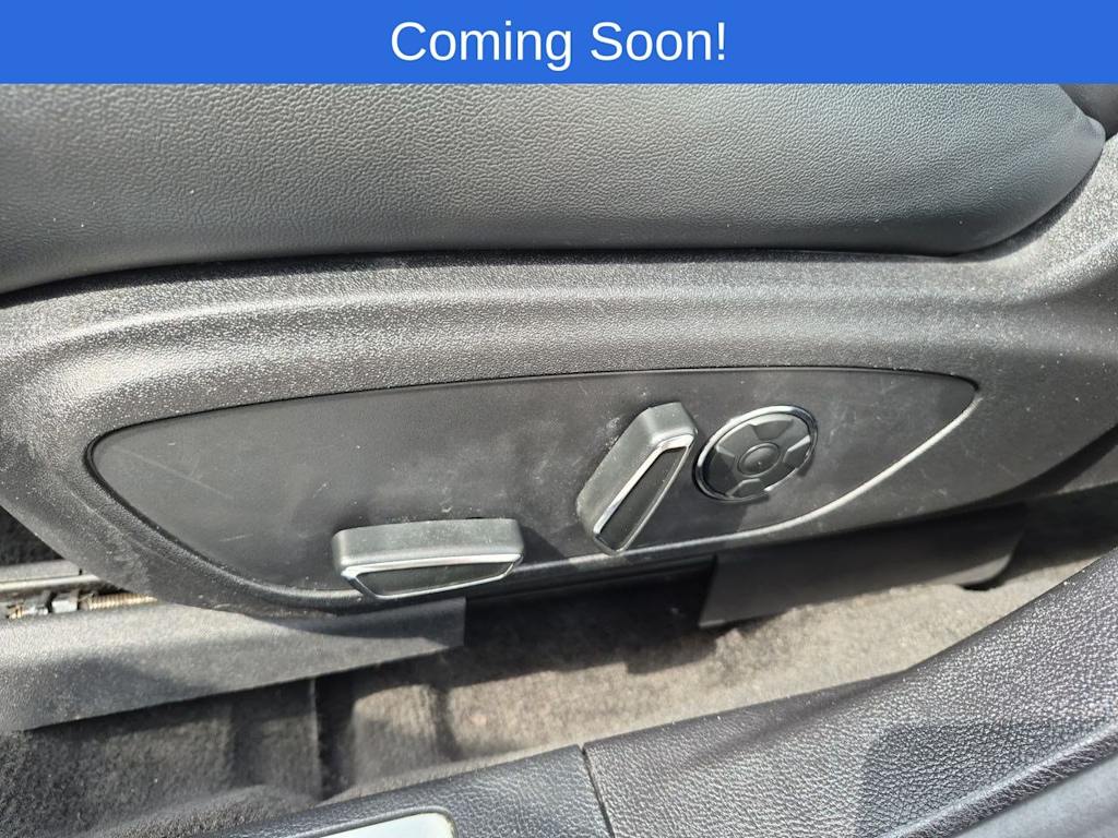 Thumbnail: 2015 Lincoln MKZ - 24