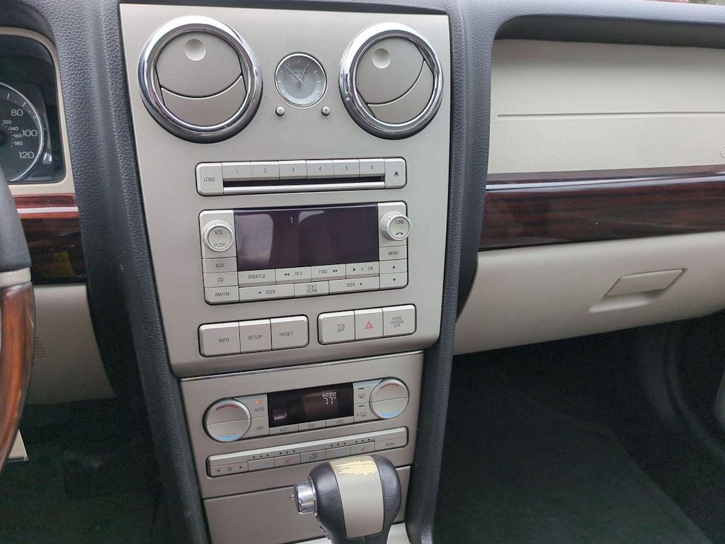 Thumbnail: 2008 Lincoln MKZ - 31