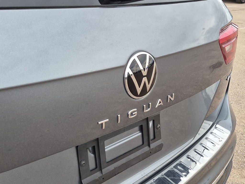 Thumbnail: 2024 Volkswagen Tiguan - 24