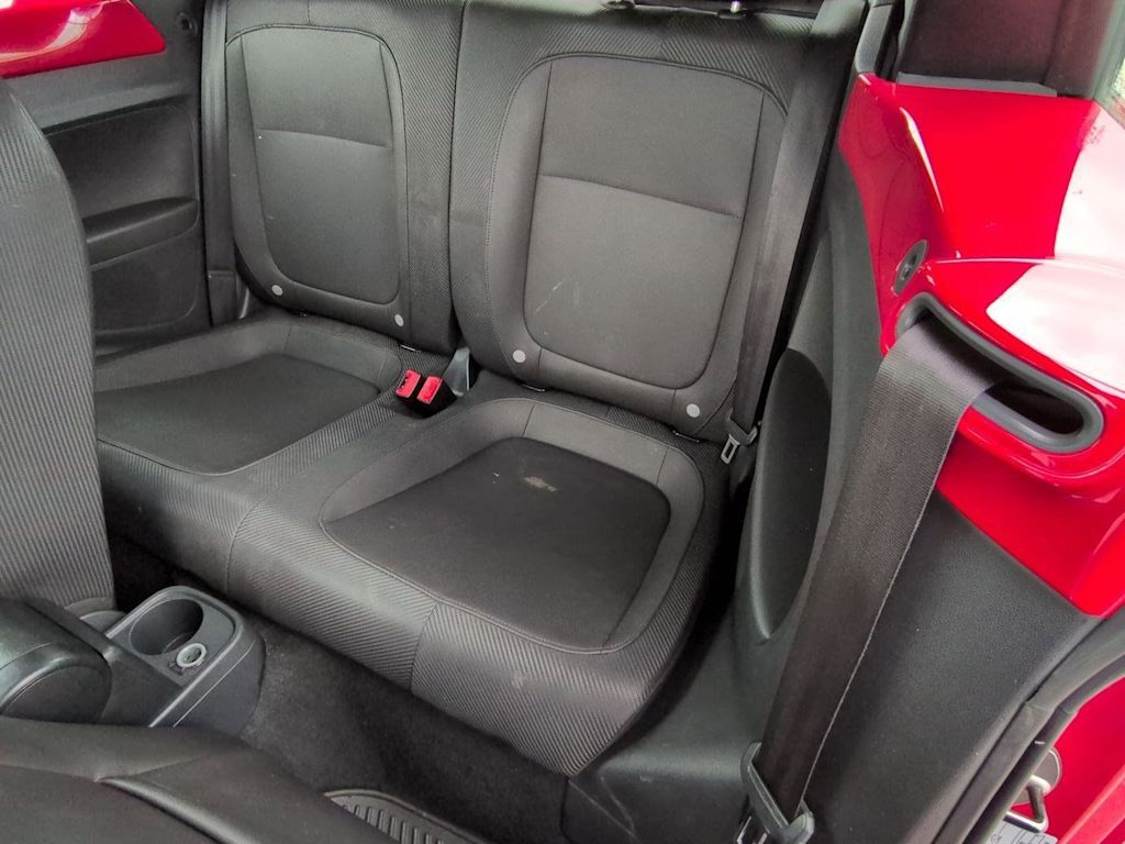 Thumbnail: 2015 Volkswagen Beetle - 13