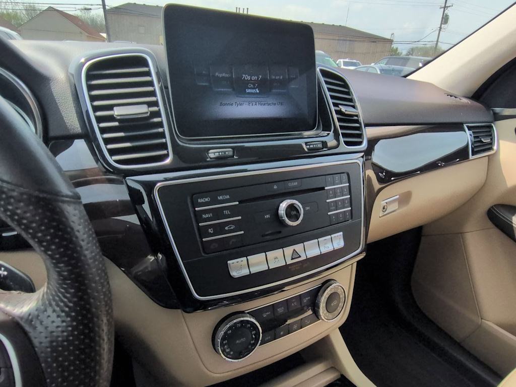 Thumbnail: 2018 Mercedes-Benz GLE - 15