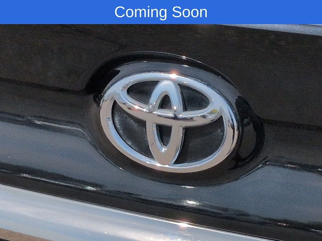 Thumbnail: 2015 Toyota Camry - 7